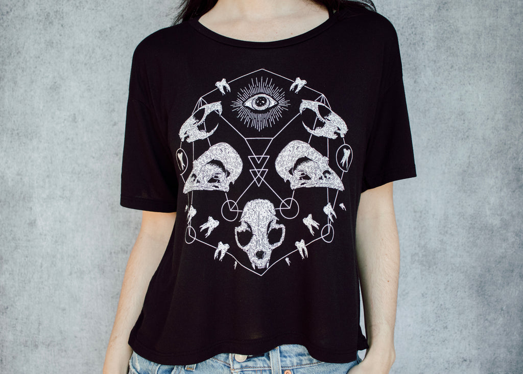 Skull Grid Open Neck Crop Tee