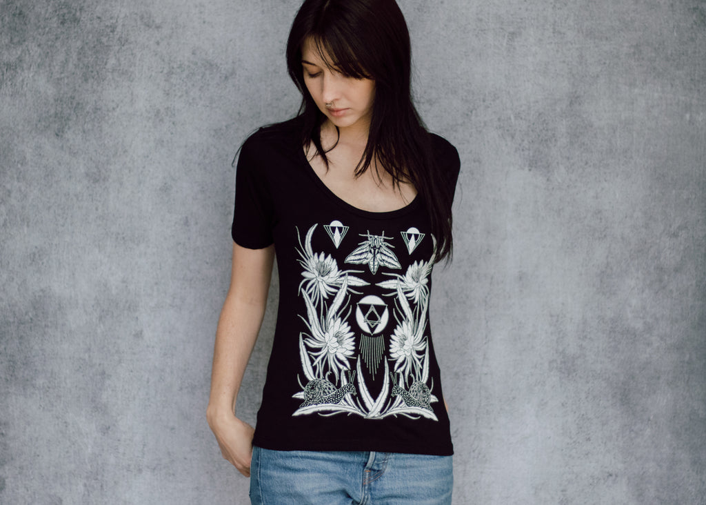 Time Deep Scoop Tee
